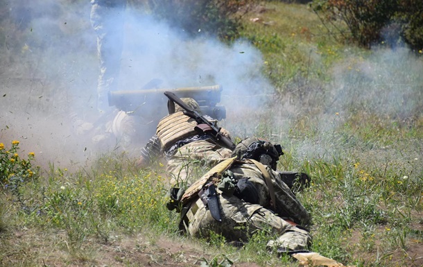 Пограничники показали подготовку к бою за Славянск