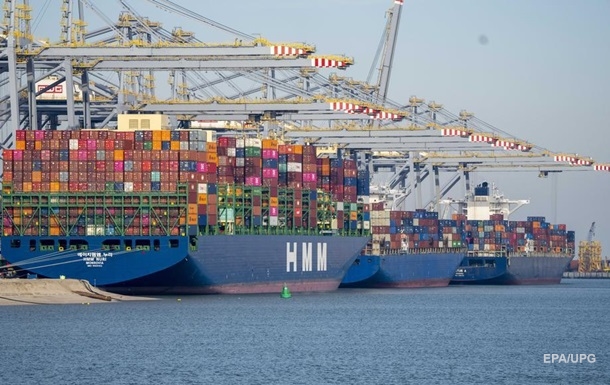 Крупнейший порт Европы объявил о прекращении контейнерных перевозок из РФ