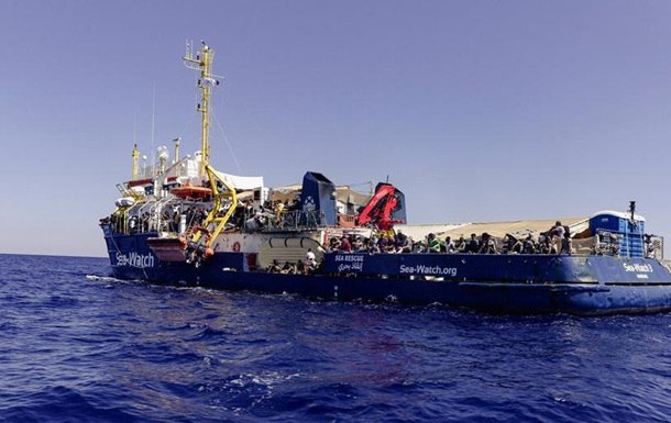 З моря біля берегів Лівії врятували понад тисячу мігрантів