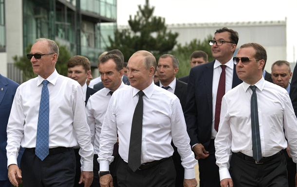 В России обдумывают замену Путина - BI