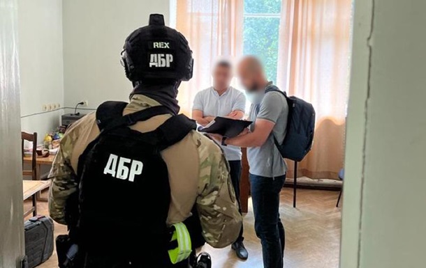 В Одесской области таможенника задержали на взятке за экспорт зерна