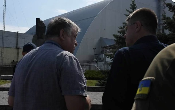 Глава МЗС Естонії відвідав Чорнобиль та Гостомель