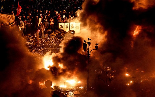Экс-руководство МВД обвиняют в поставках российских гранат на Майдан
