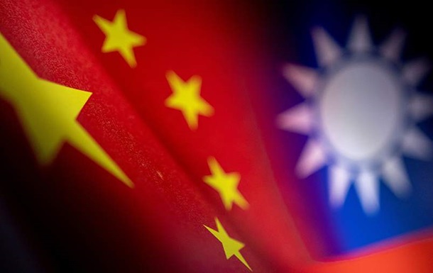 Китай напоготові застосувати силу задля `возз`єднання` з Тайванем