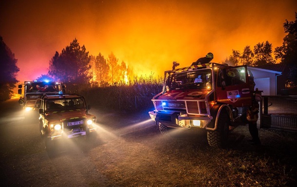 Південний захід Франції охопили лісові пожежі