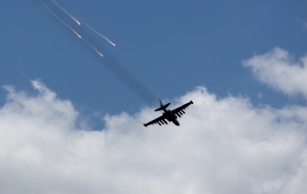 Ukrainian military shot down a Russian Su-25 attack aircraft