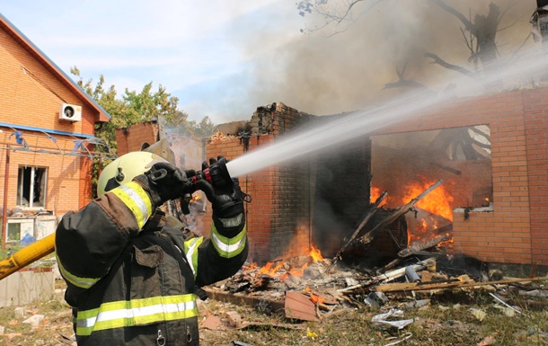 У селі під Харковом сталося 12 пожеж за добу через обстріли