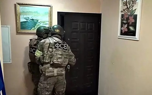 ФСБ затримала в Криму екстремістів, які  працювали на Україну 