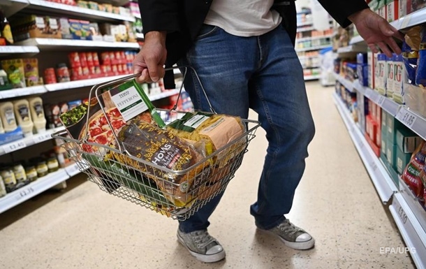 UK inflation tops 10% for first time in 40 years