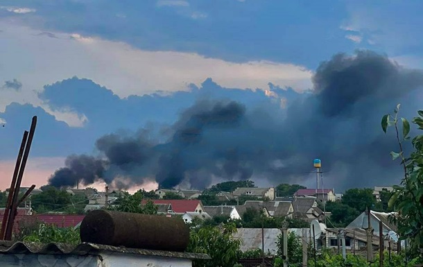 Соцмережі повідомляють про черговий вибух у Чорнобаївці