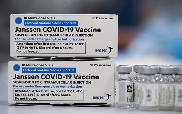 Украина получила 100 тысяч доз вакцины от коронавируса Janssen