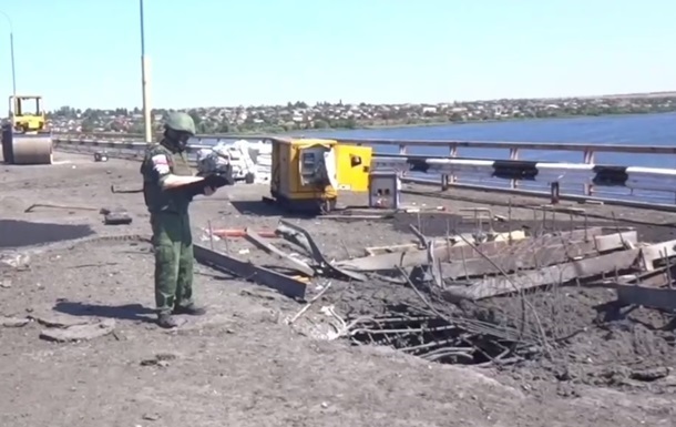 Окупанти будують переправу з барж під Антонівським мостом - депутат