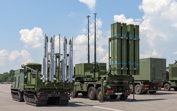 Германия поставит Украине ПВО IRIS-T раньше срока