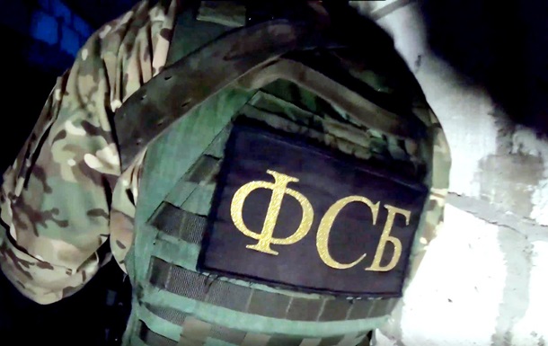 ФСБ заявила про затримання  прихильника Азова , який планував теракти