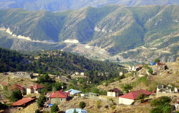 Азербайджан вернул контроль над городом Лачын в Нагорном Карабахе