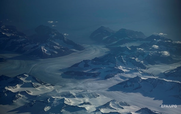 Гренландия будет контролировать поток туристов в связи с таянием ледников