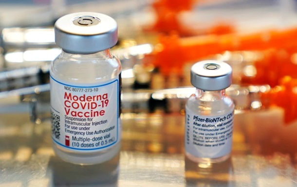 Фармацевтичні гіганти судяться через COVID-вакцину