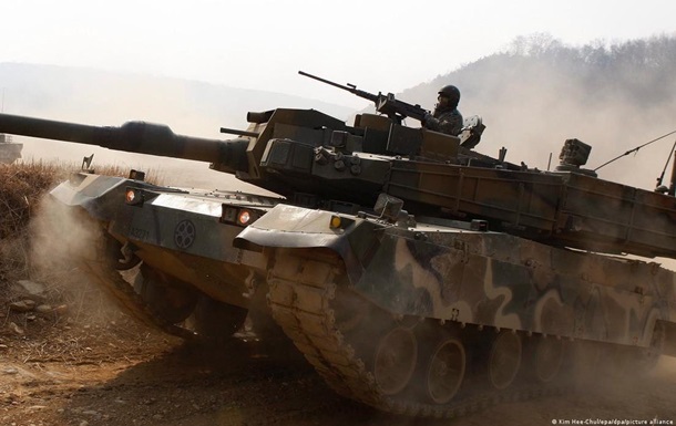 Южная Корея поставит Польше около 400 танков и гаубиц