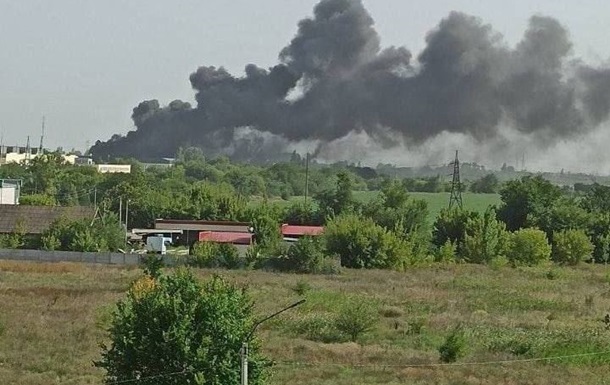 ВСУ уничтожили два склада боеприпасов и базу РФ