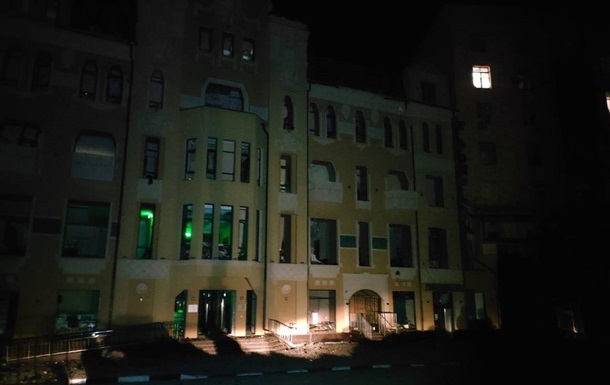 РФ вночі обстріляла історичну будівлю у Харкові