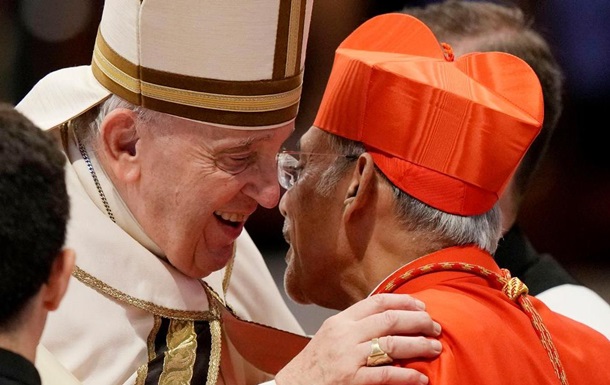 Папа призначив кардиналів, які можуть обрати наступника