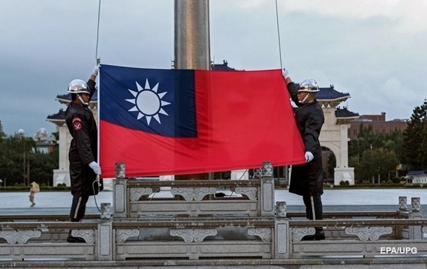 Армия Тайваня впервые открыла огонь по беспилотникам Китая