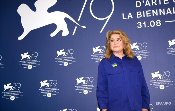 Легендарная французская актриса выразила поддержку Украине