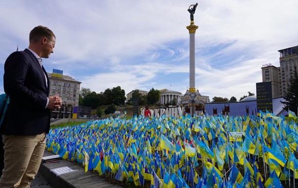 Глава МИД Дании прибыл с визитом в Киев