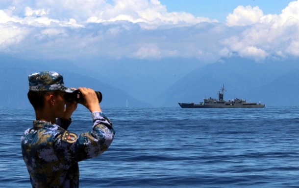 Армия Китая имитирует удары по кораблям США - СМИ