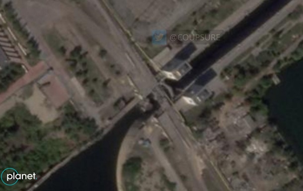 Каховский мост обрушился от ударов ВСУ