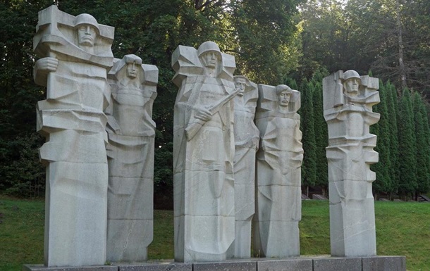 Радянські пам ятники в Литві: знести чи залишити