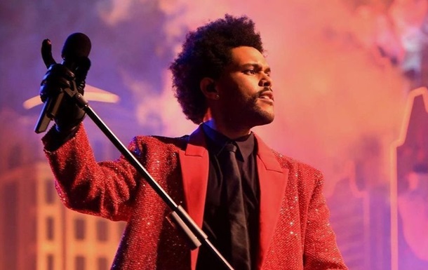 The Weeknd під час концерту втратив голос
