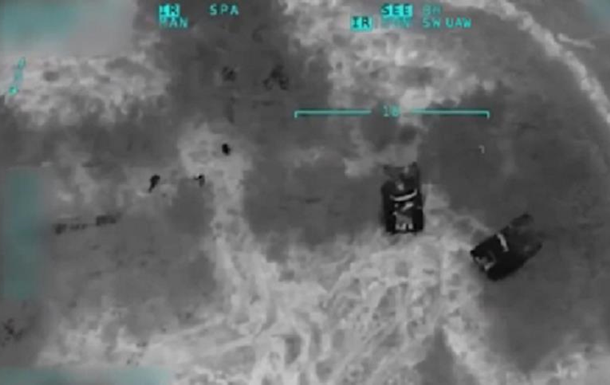 Военные показали уничтожение вражеской техники беспилотником Bayraktar 