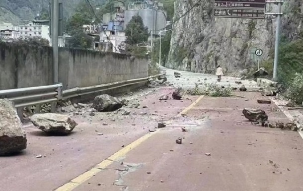 У Китаї стався потужний землетрус: десятки жертв