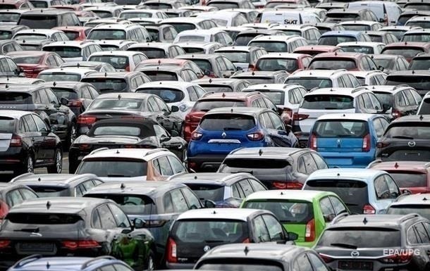 В Україні ринок вживаних автомобілів впав утричі