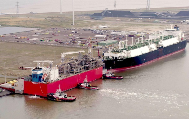 Европа получила первый плавучий LNG-терминал