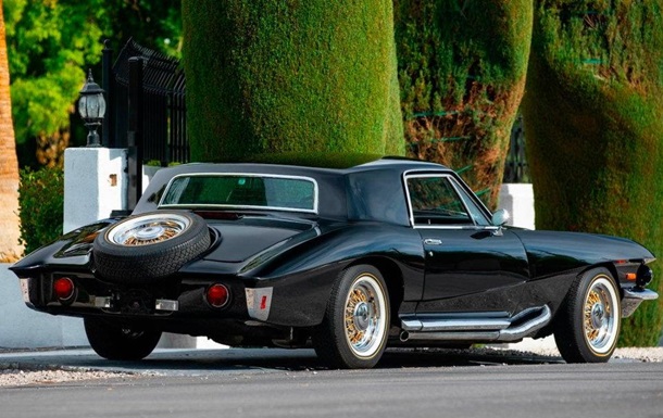 Экстравагантное авто Элвиса Пресли выставили на аукцион