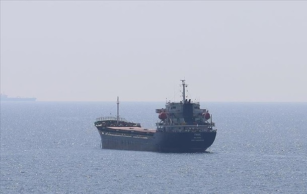 З українських портів сьогодні вийшло п ять суден із зерном