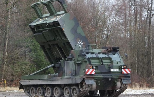 ФРГ обещает Украине еще одну партию военной техники - DW