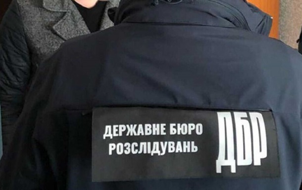 Меру Чернігова вручили адмінпротокол через автомобіль дружини