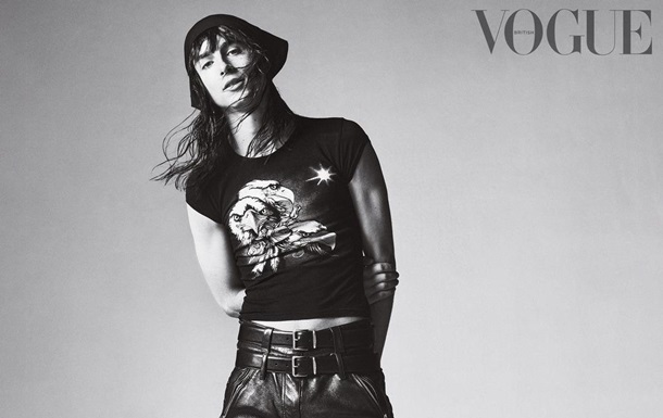 Обложку британского Vogue впервые за 100 лет украсил мужчина