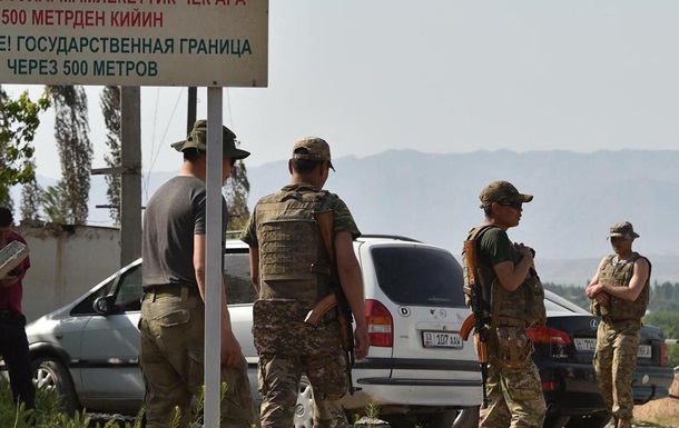 Кыргызстан и Таджикистан заявили о десятках погибших