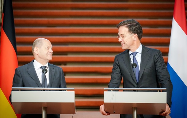 Шольц и Рютте обсудили военную поддержку Украины
