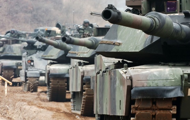 США могут в будущем передать Украине танки - СМИ