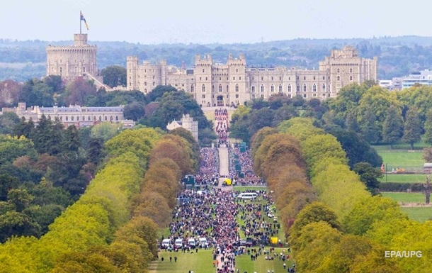 Похороны Елизаветы II в Лондоне посетили более 250 тысяч человек