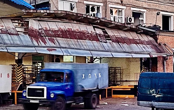 РФ обстріляла Нікопольський район, поранено людей