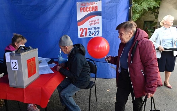 В Каховке оккупанты дают деньги за  нужную  отметку на  референдуме  - СМИ