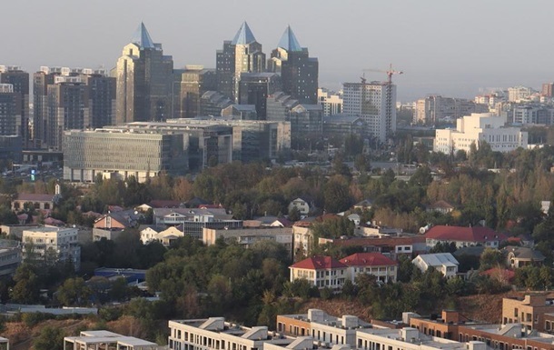 В Казахстан за неделю въехало почти 100 тысяч россиян