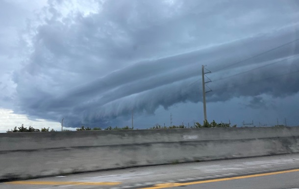 Флориду накрив сильний ураган