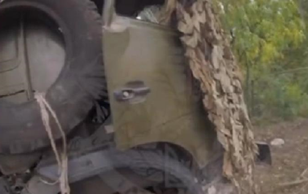 На видео попал момент прилета вражеского снаряда по бойцам ССО